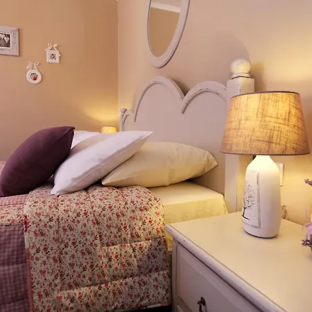 Апартаменты Shabby Chic