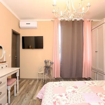 Shabby Chic 아파트 자다르